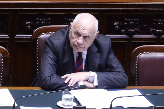 Il ministro della Giustizia Nordio a Palazzo Chigi, ricevuto dal